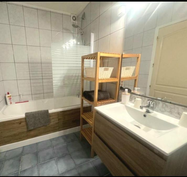La Villa Du Menhir Chambre D'Hotes Bize-Minervois Kültér fotó